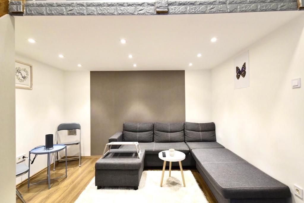Cute Gallery Apartment Close To The Basilica, Queen Budapest Exterior photo